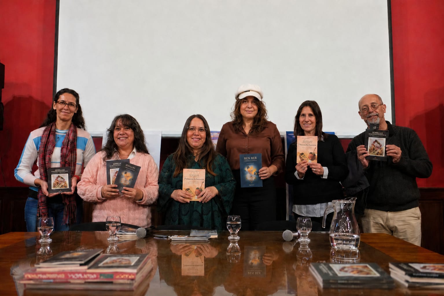 Presentación de Relatos Premenopáusicos